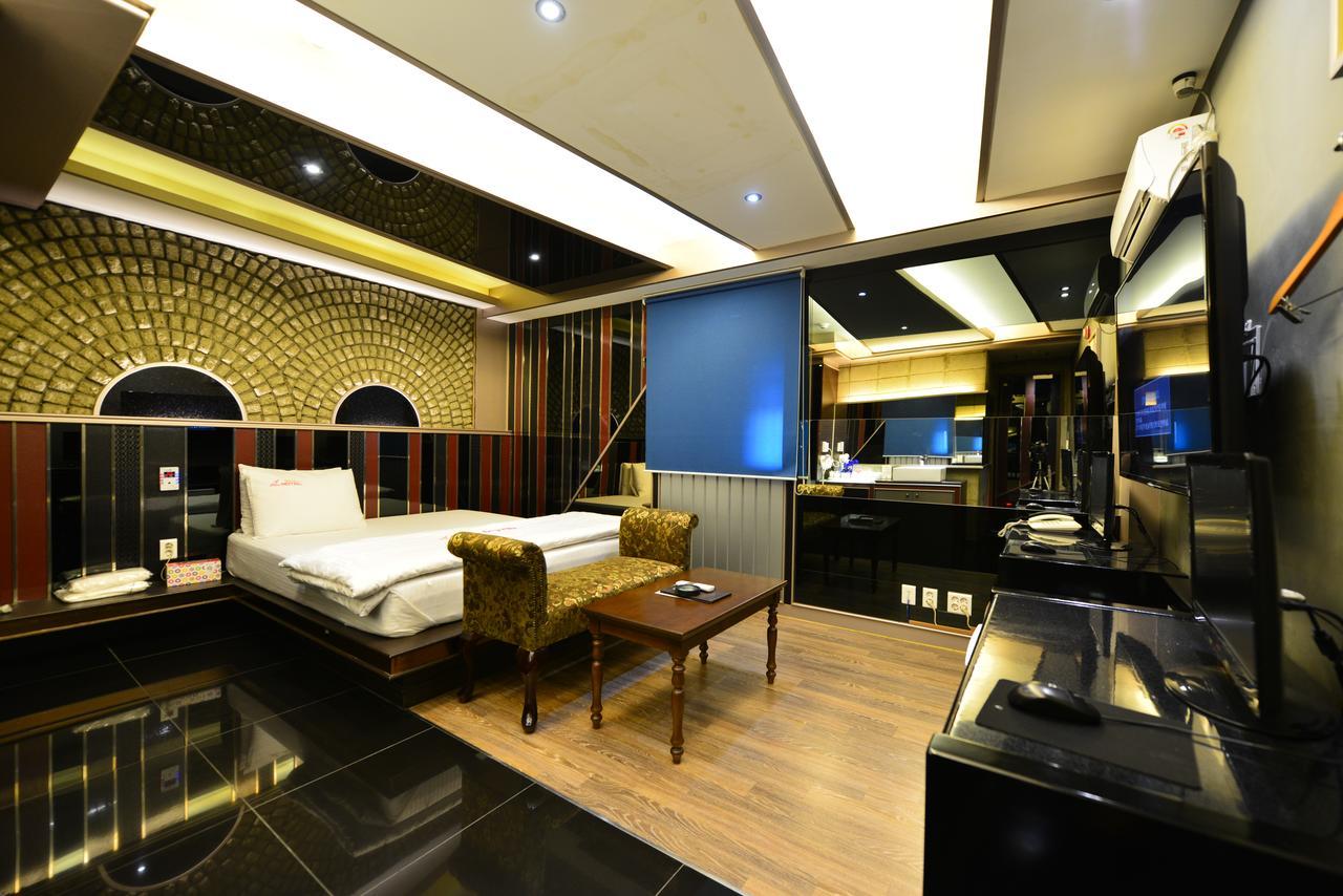 Daegu Piano Motel Exteriör bild